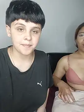 Valkiria_and_Sam - Twerking sam