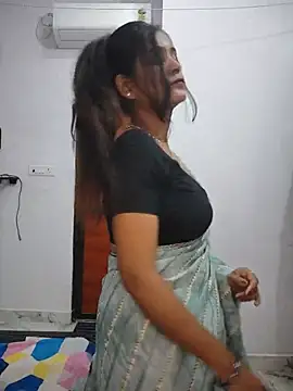 Miss-Riyasingh - Susu show