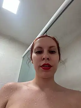 Toy7Girl - Sentar no pau enorme rebolando