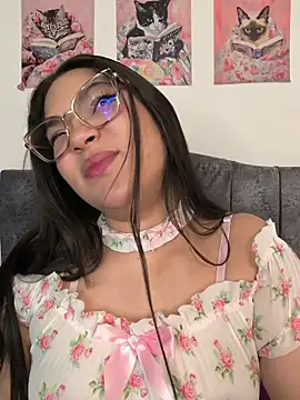 Vale_Walker - Show pussy