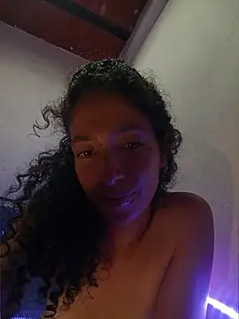 Arianahillt - play with my body