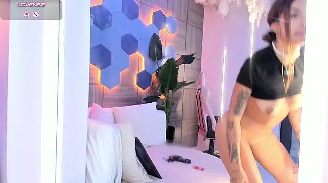 Cassideypalmer - 2 FINGERS IN PUSSY IN DOGGY🥵🍆