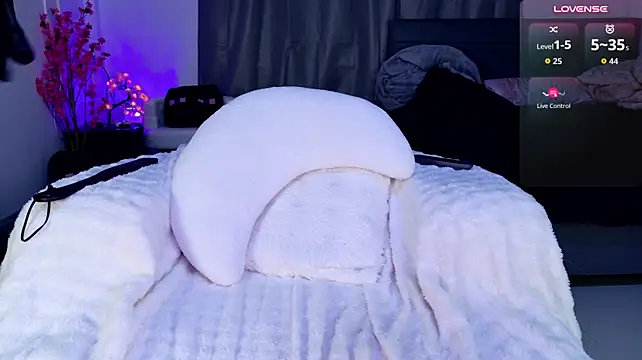 Lein_Bone - fuck pussy with dildo