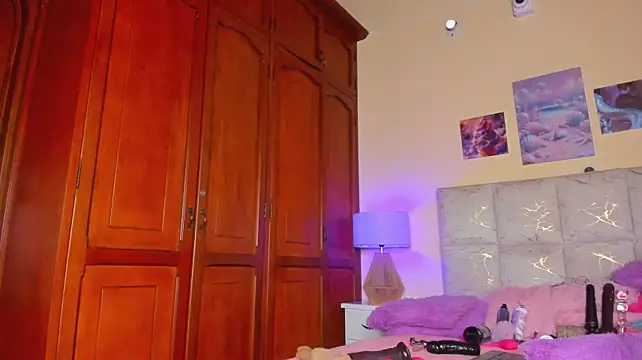 Naomy_68