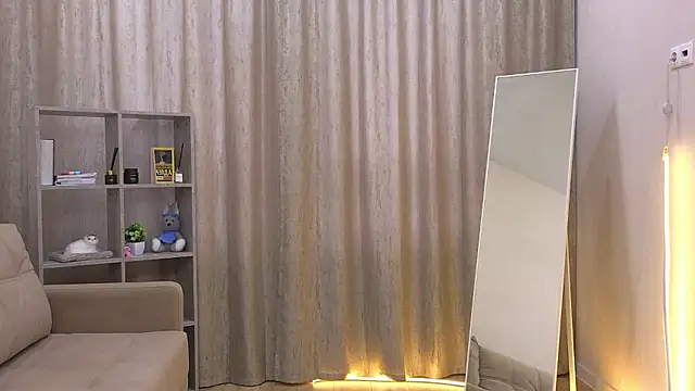 Belle_cute - open pussy+zoom