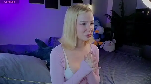 Emilyshepar_d - Slap ass