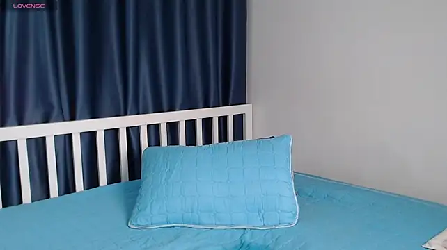 Busty-Thaiger - Fuck My Dildo