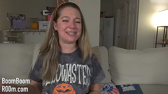 Boomboomr00m - Spit, Spank, Rub + Finger Pussy