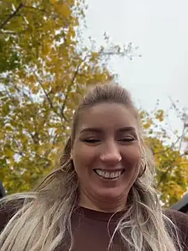 Crazy-Rosa - Hi guys 💋play with my pussy
