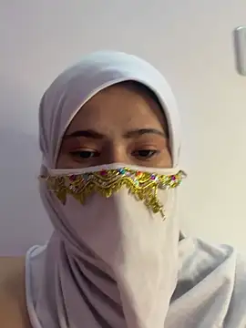 Dalia_nouri - Tits in oil