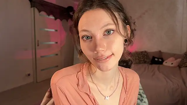 MiaPimmy - I wanna feel your hands on my boobies!