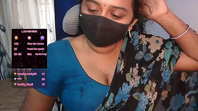 Pavani-Darling - ice on boobs in 5 mins