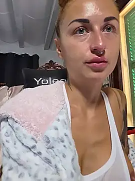 Kylie_blck - Flash Tits+LivePic+1SurpriseVideo