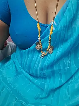 Tamil_Ammani - Boobs show😜😜😝🥰🔥🔥🔥