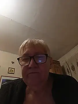 Molli1408 - Pussy 🐱 показати кицьку