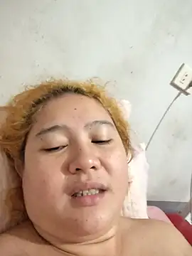 Bitchychubby - dildoooooooooooo and squirt