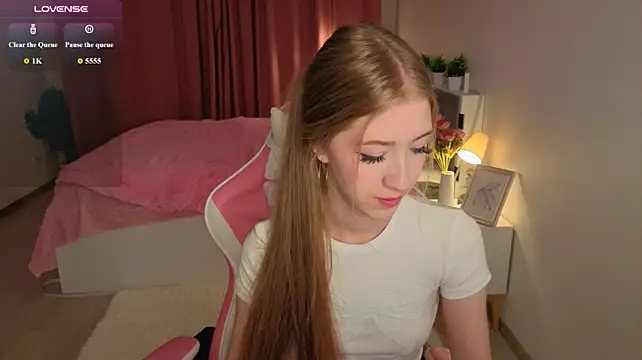 Lumiimi - DOGGY SPREAD AND SPANKS