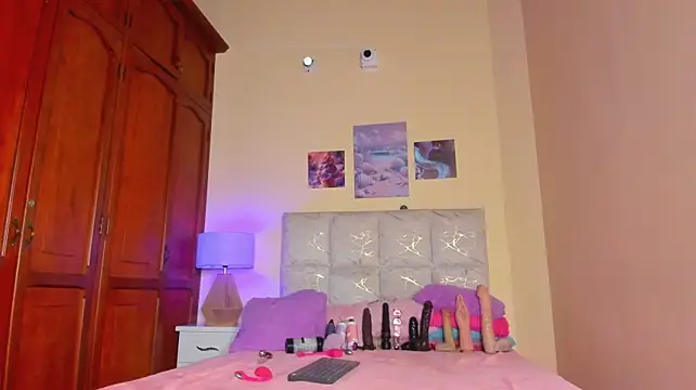 Naomy_68