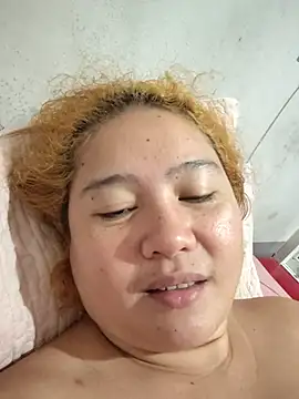Bitchychubby - dildoooooooooooo and squirt