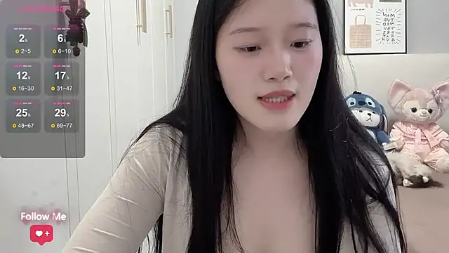 --bee-- - 瑟瑟吃香蕉