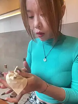 Luck6688 - 🐰户外黑丝包臀短裙漏一只乳房诱惑🫦