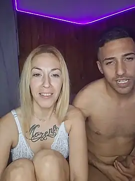 Luliyfoco - Anal en 4 con lechita