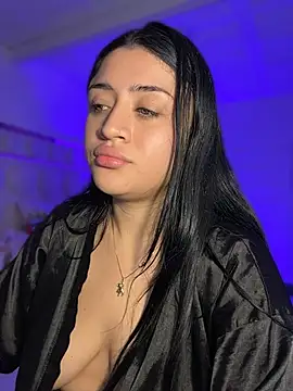 Lucianaroy - Flash pussy and play clit 5 min