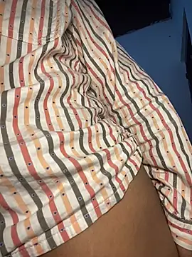 Mis-violetha - a lone girl, naked in public + sucking