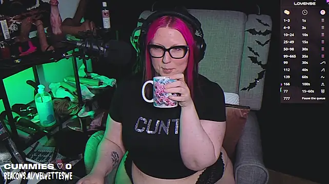 VelvetteSWE - Sexy striptease dance
