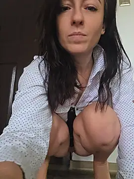 Risky_woman - NEIGHBOURS SEE ME . NUDE CUM WIN WHATSPP