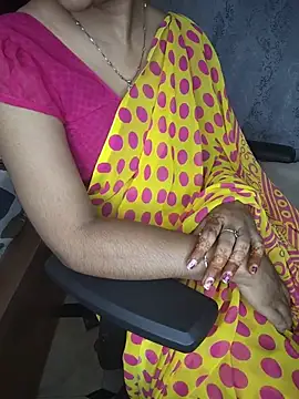 Bujji_Talli - Oil boobs