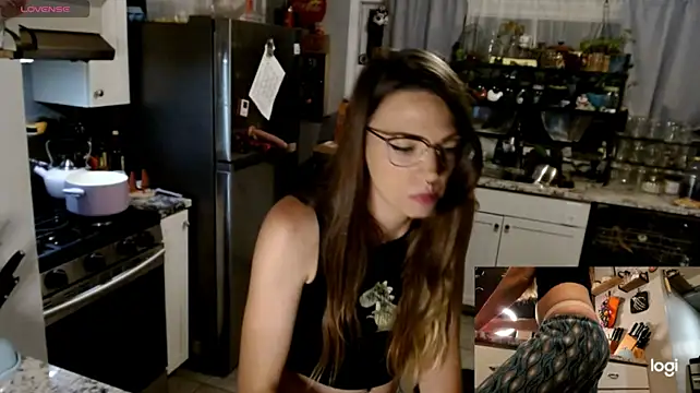 KierBearKisses - Dildo Play 5+ min