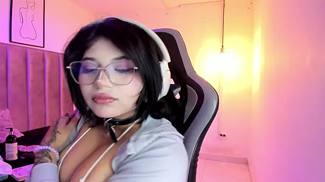 Kitty_Gang - Fuck my ass for the first time 🥵🍑😈