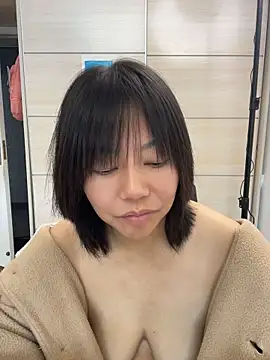Tina626 - 请妈妈喝水