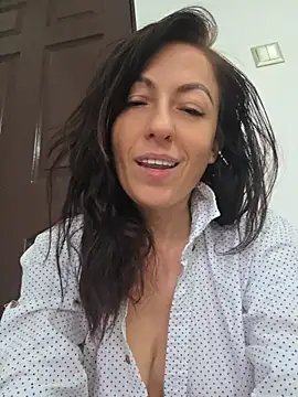Risky_woman - NEIGHBOURS SEE ME . NUDE CUM WIN WHATSPP