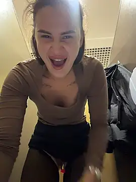 MiraReach - 2 finger in ass 🫰🏼💜