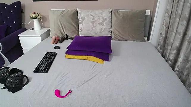 LilithReys - fingers pussy