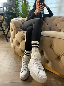 FeetVibe - 💎 Spoil My Soles
