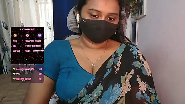 Pavani-Darling - ice on boobs in 5 mins