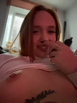 LisaCatt - fucking yourself in the doggy position