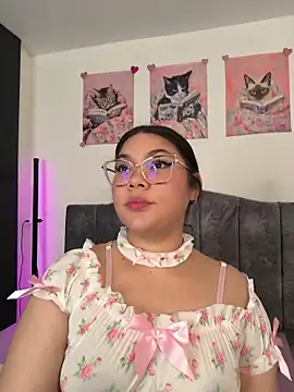 Vale_Walker - Oil on my ass & spanks