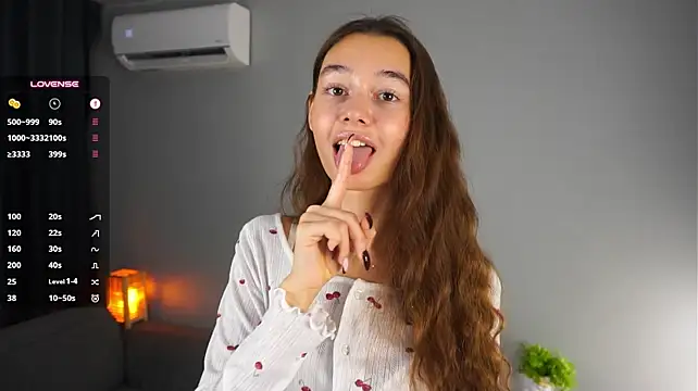 SallieLenorud - suck two fingers