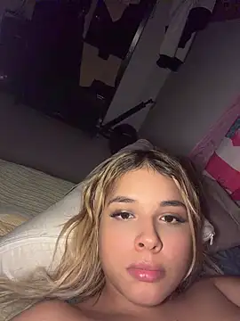 Hannie- - Suck dildo