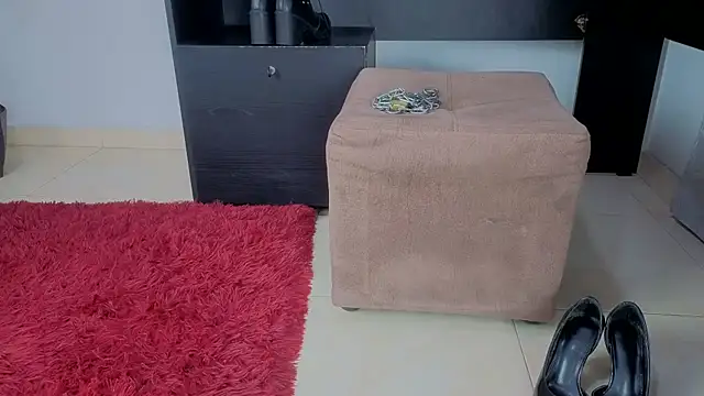 Mariana_Lu - chupar tetas + caricias