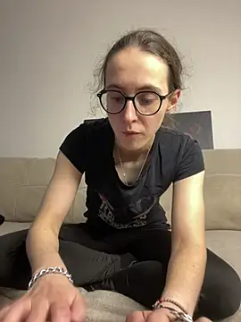 MartiniiSelenna - Spread my big booty