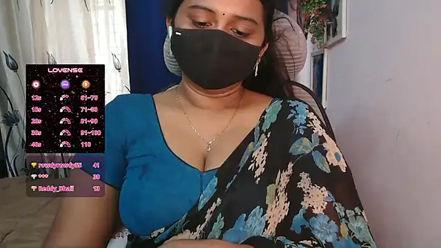 Pavani-Darling - ice on boobs in 5 mins