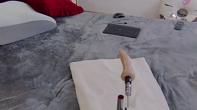 AuraMIlf - Instant squirt