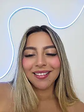 CelesteBlaze_ - 2 figers in my pussy