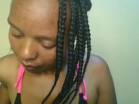 Pretty_mellah - Nasty squirt