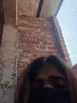 Miss_Pretty011 - Get naked in balcony